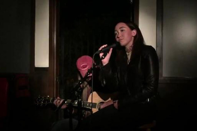 Noah Cyrus Sings With Dad Billy Ray